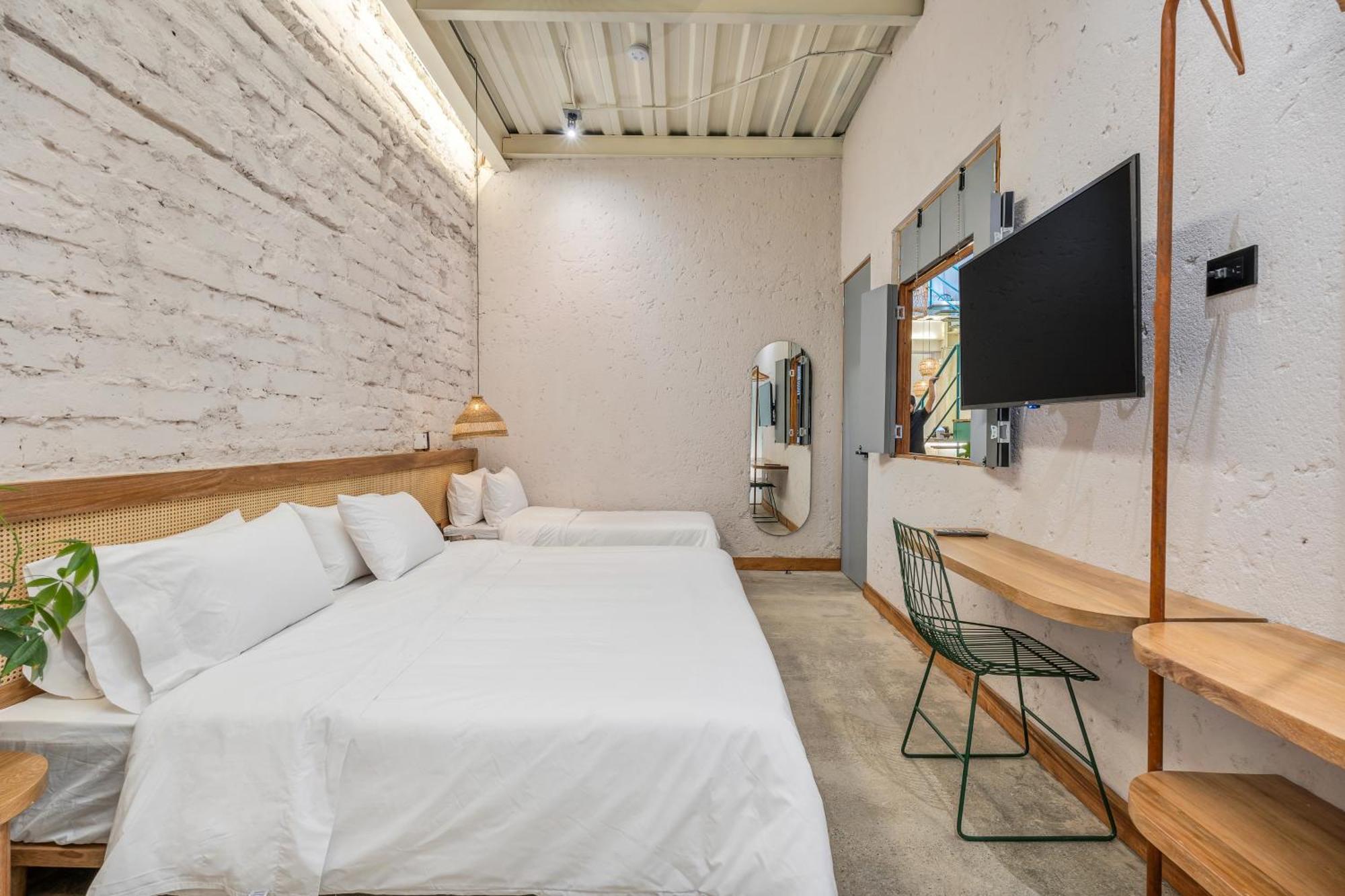 Botanica Casa Manila By Housy Host Medellin