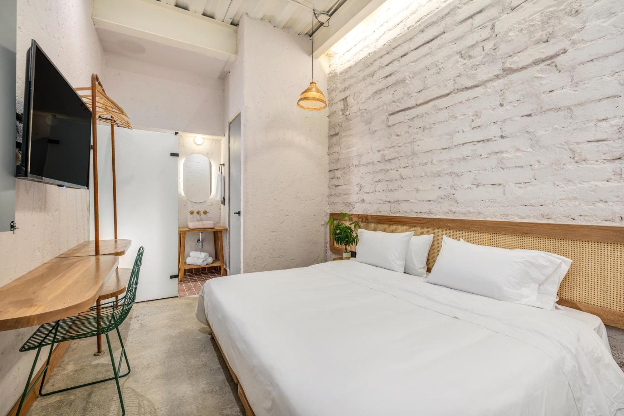 Botanica Casa Manila By Housy Host Medellin