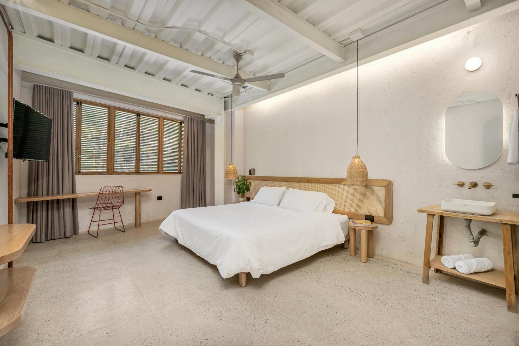 Botanica Casa Manila By Housy Host 4* Medellin